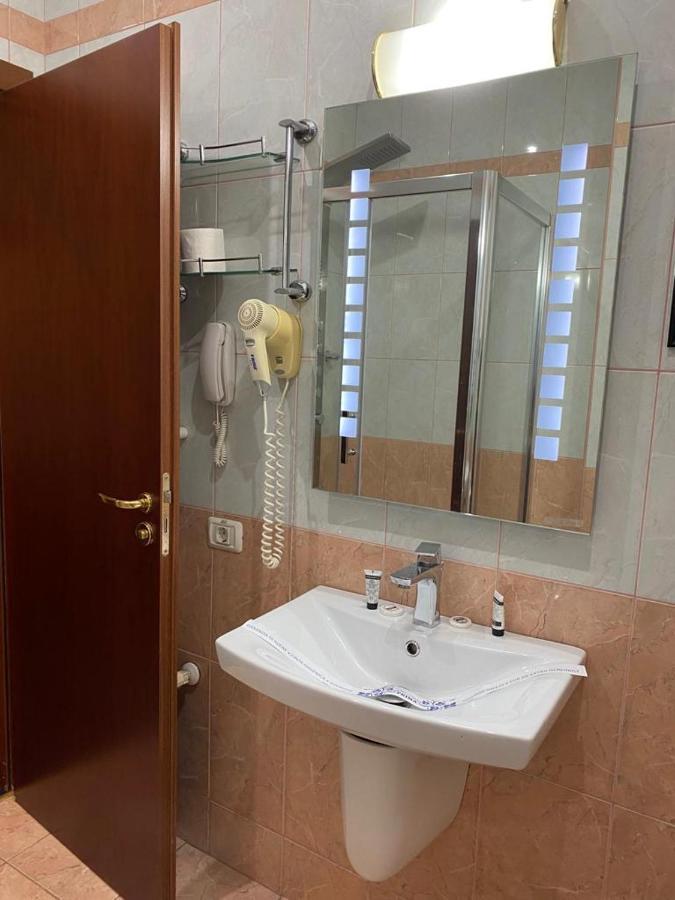 Samaa 3* Bucureşti